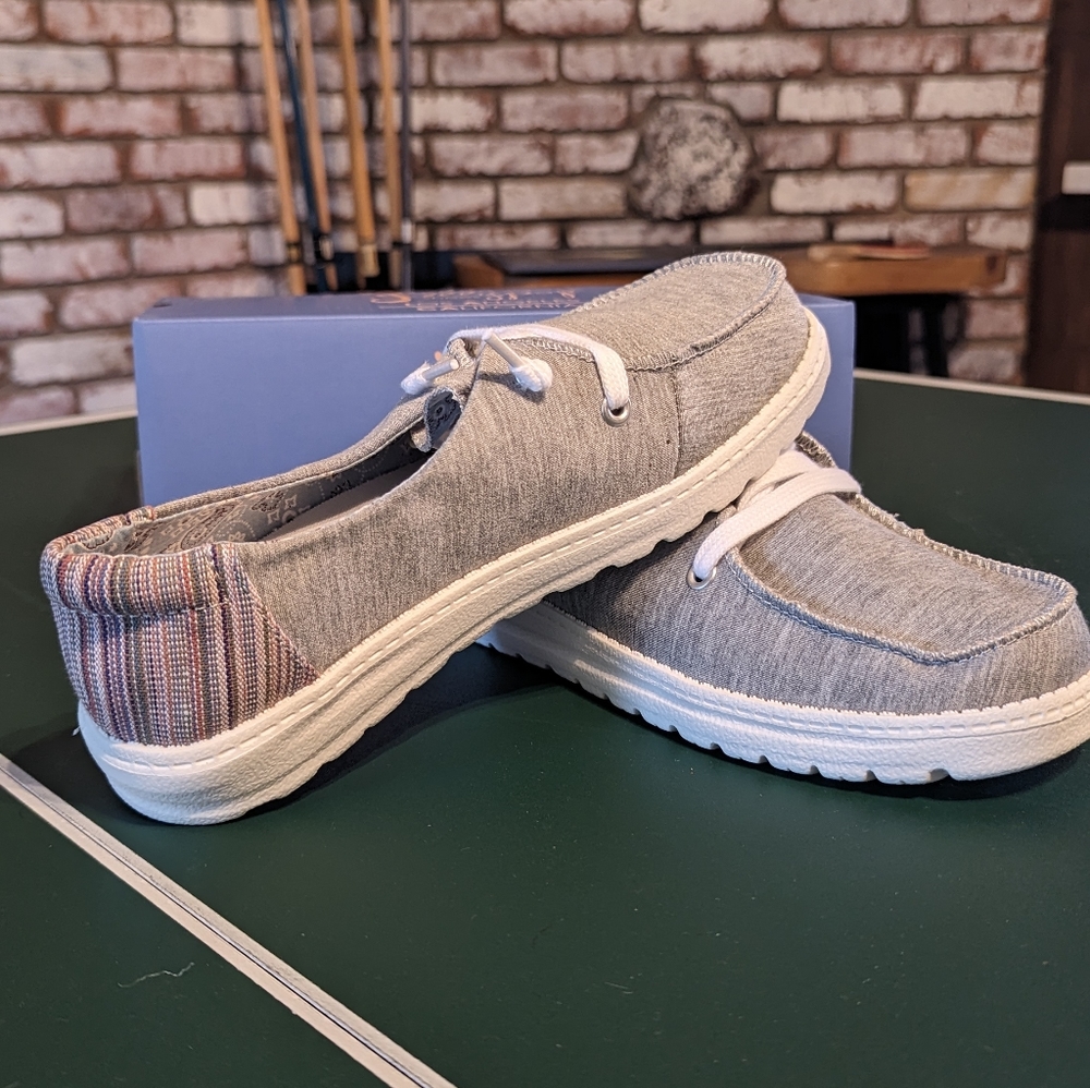 Jelly Pop Comfort Fit Carter Loafers Size 8M Lt. Grey